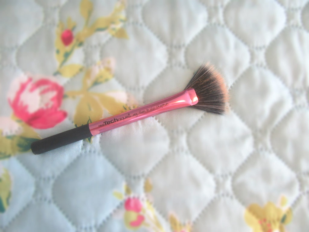 makeup brush